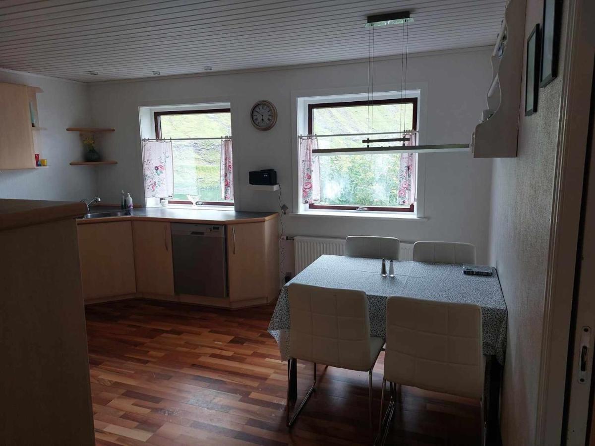 Fjord Guesthouse Funningsfjordur 外观 照片