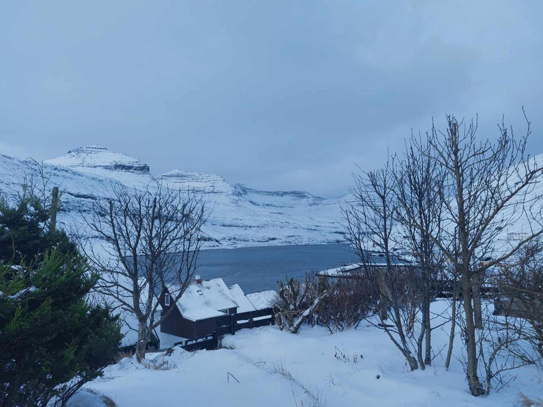 Fjord Guesthouse Funningsfjordur 外观 照片